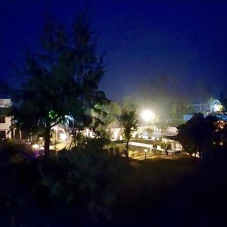 Swaraj Resorts Bharatpur Bagian luar foto