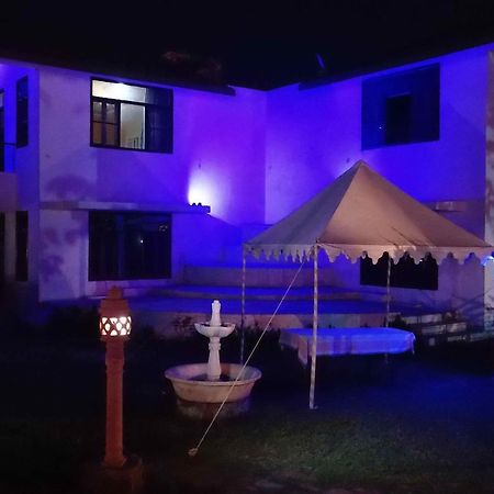 Swaraj Resorts Bharatpur Bagian luar foto