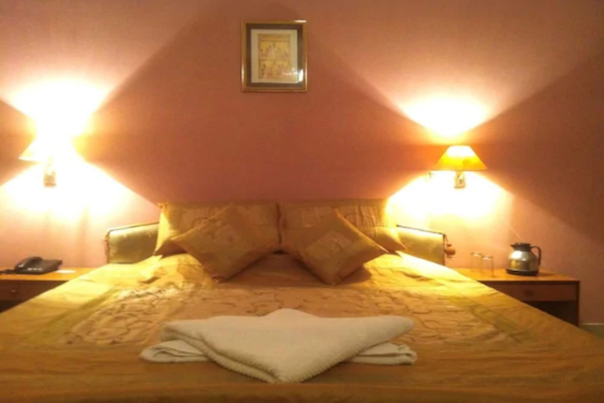 Swaraj Resorts Bharatpur Bagian luar foto