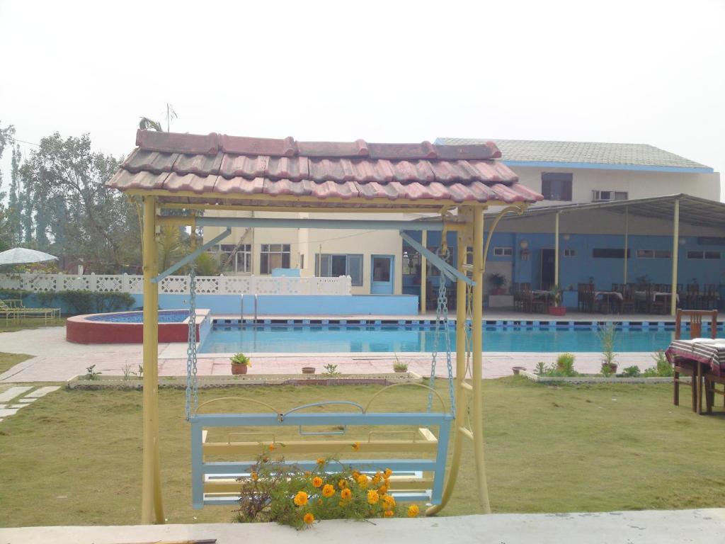 Swaraj Resorts Bharatpur Bagian luar foto