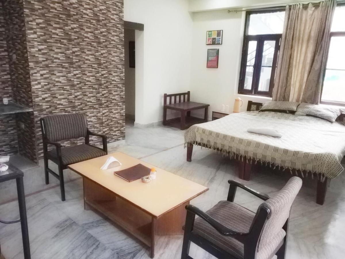 Swaraj Resorts Bharatpur Bagian luar foto