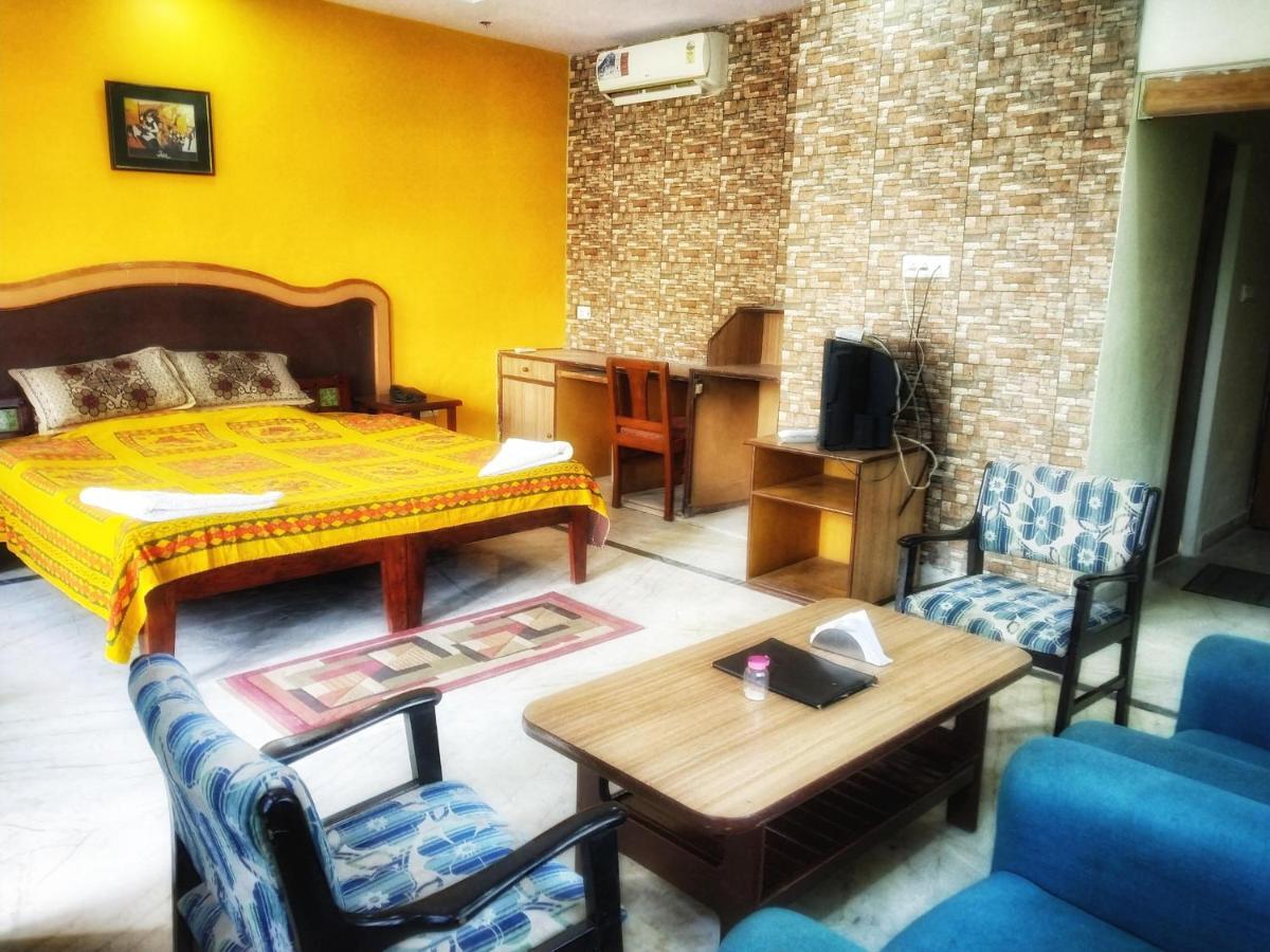 Swaraj Resorts Bharatpur Bagian luar foto