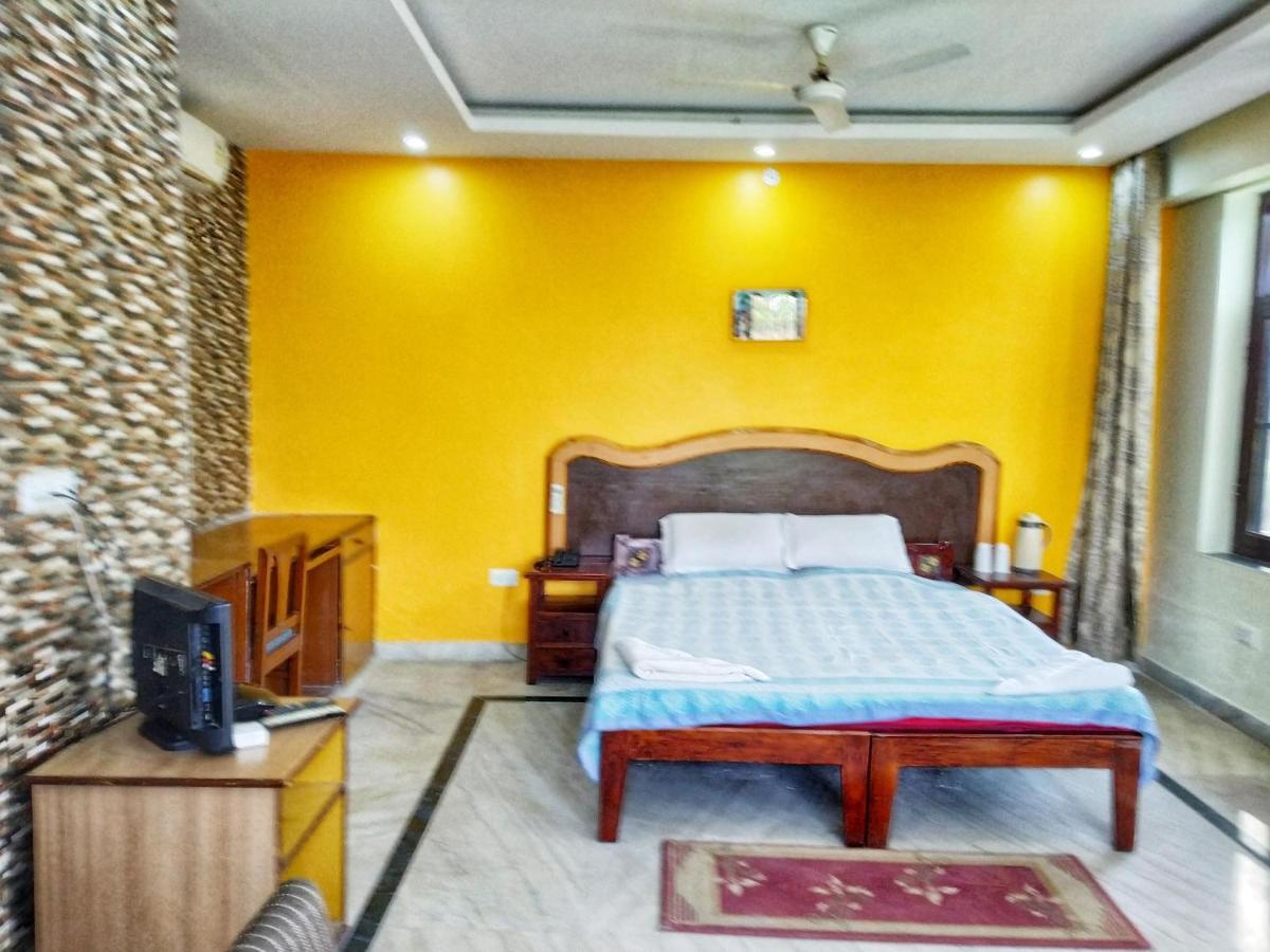 Swaraj Resorts Bharatpur Bagian luar foto