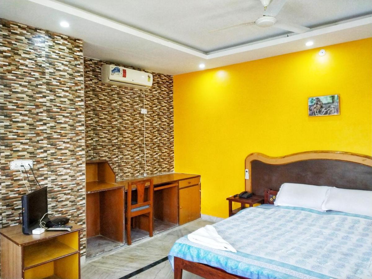 Swaraj Resorts Bharatpur Bagian luar foto