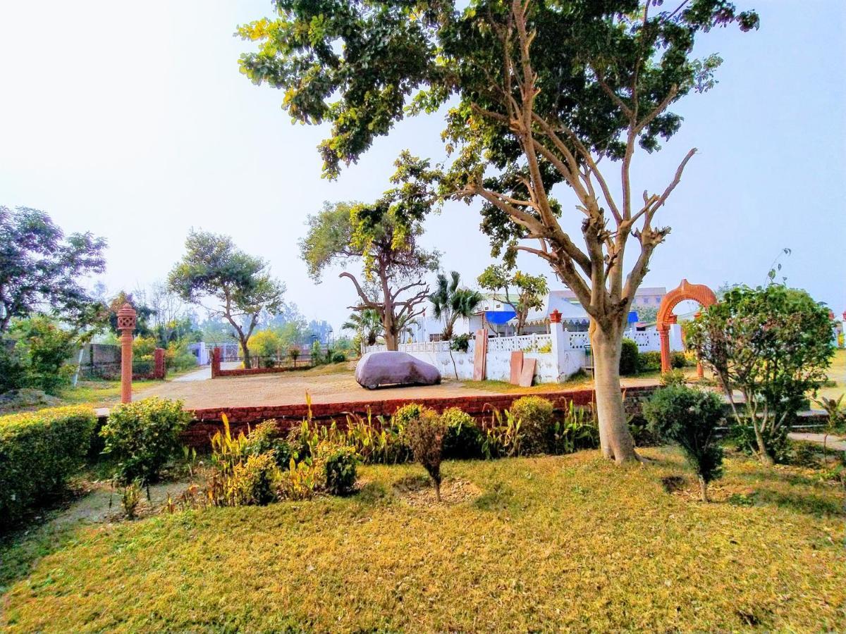 Swaraj Resorts Bharatpur Bagian luar foto