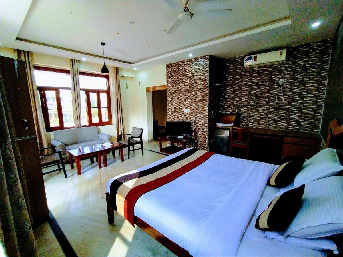 Swaraj Resorts Bharatpur Bagian luar foto